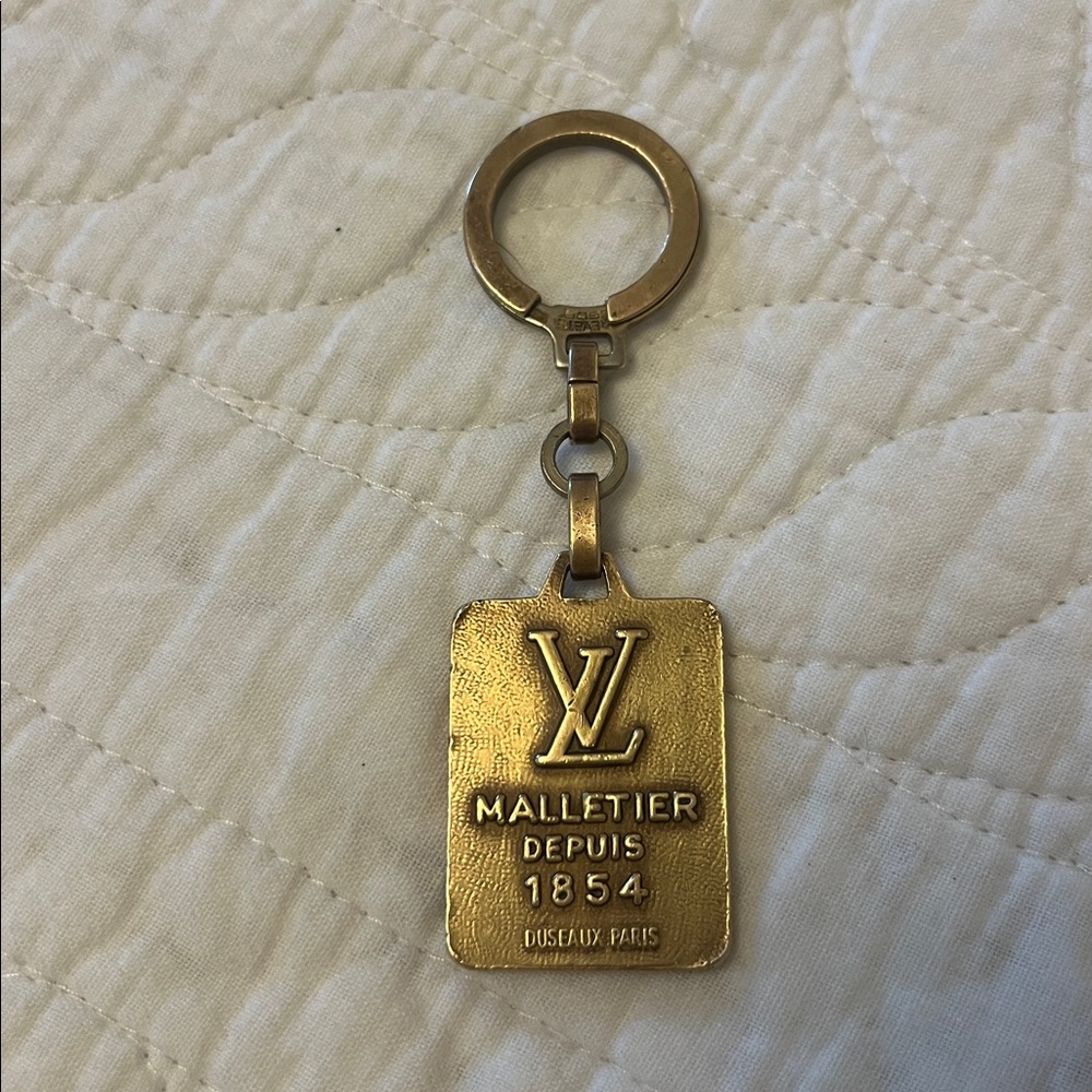 Louis Vuitton Vintage Malletier 1854 Key Chain